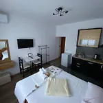 Elti Apartment
