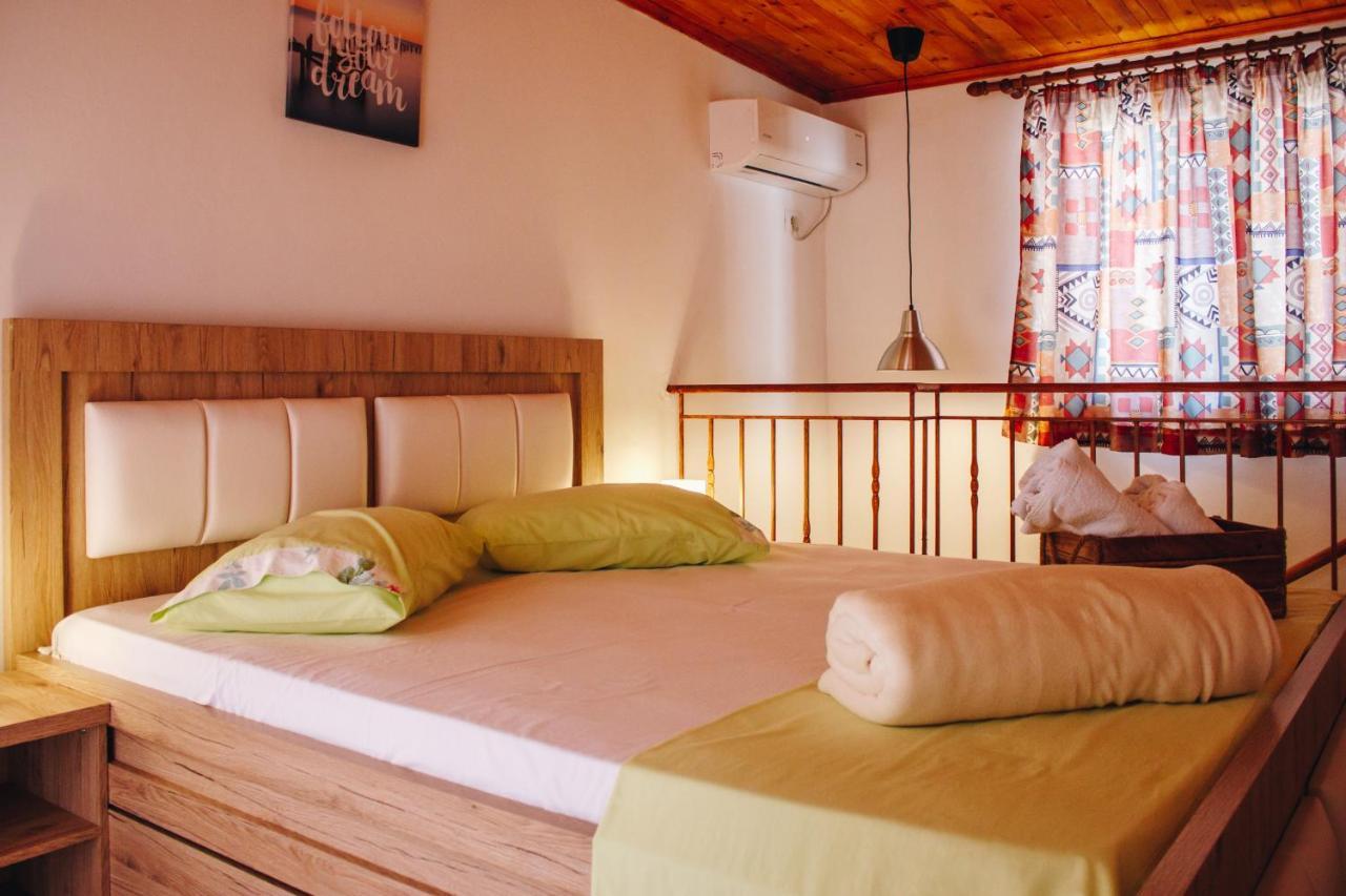 Apartment Elti
